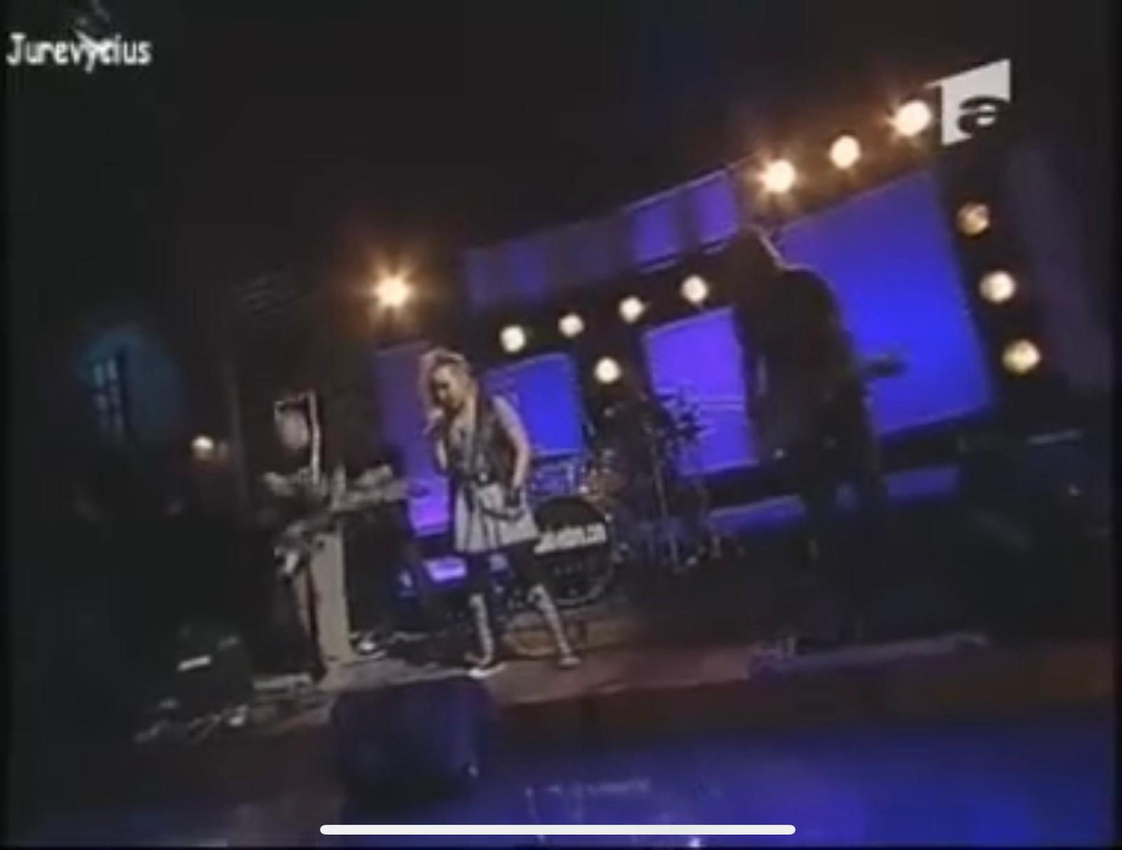 Mădălina Lefter - Sober (Pink) | În Puii Mei