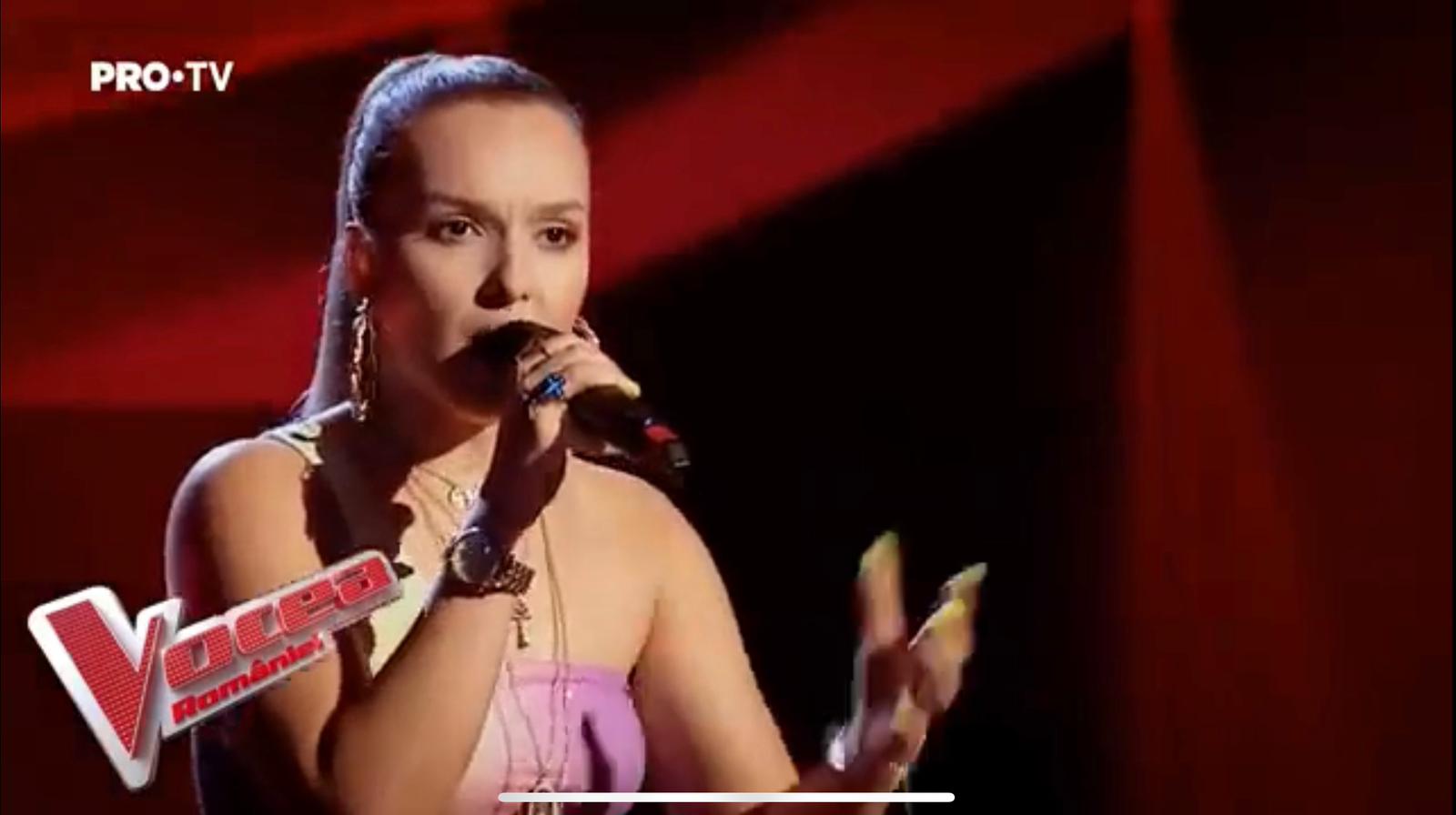 Mădălina Lefter - It's a Man's World | Vocea României 2019 (Audițiile Pe Nevăzute)